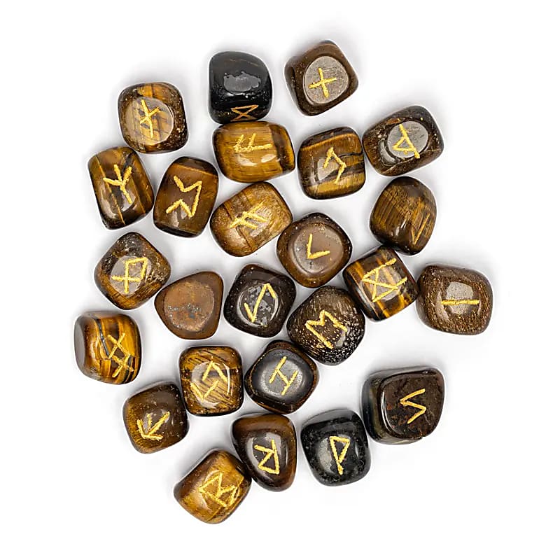 Rune Oracle Set – Amethyst in a Cotton Pouch
