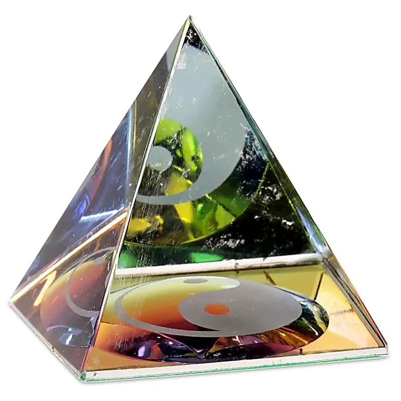 Kristall Pyramide Yin Yang 6 cm