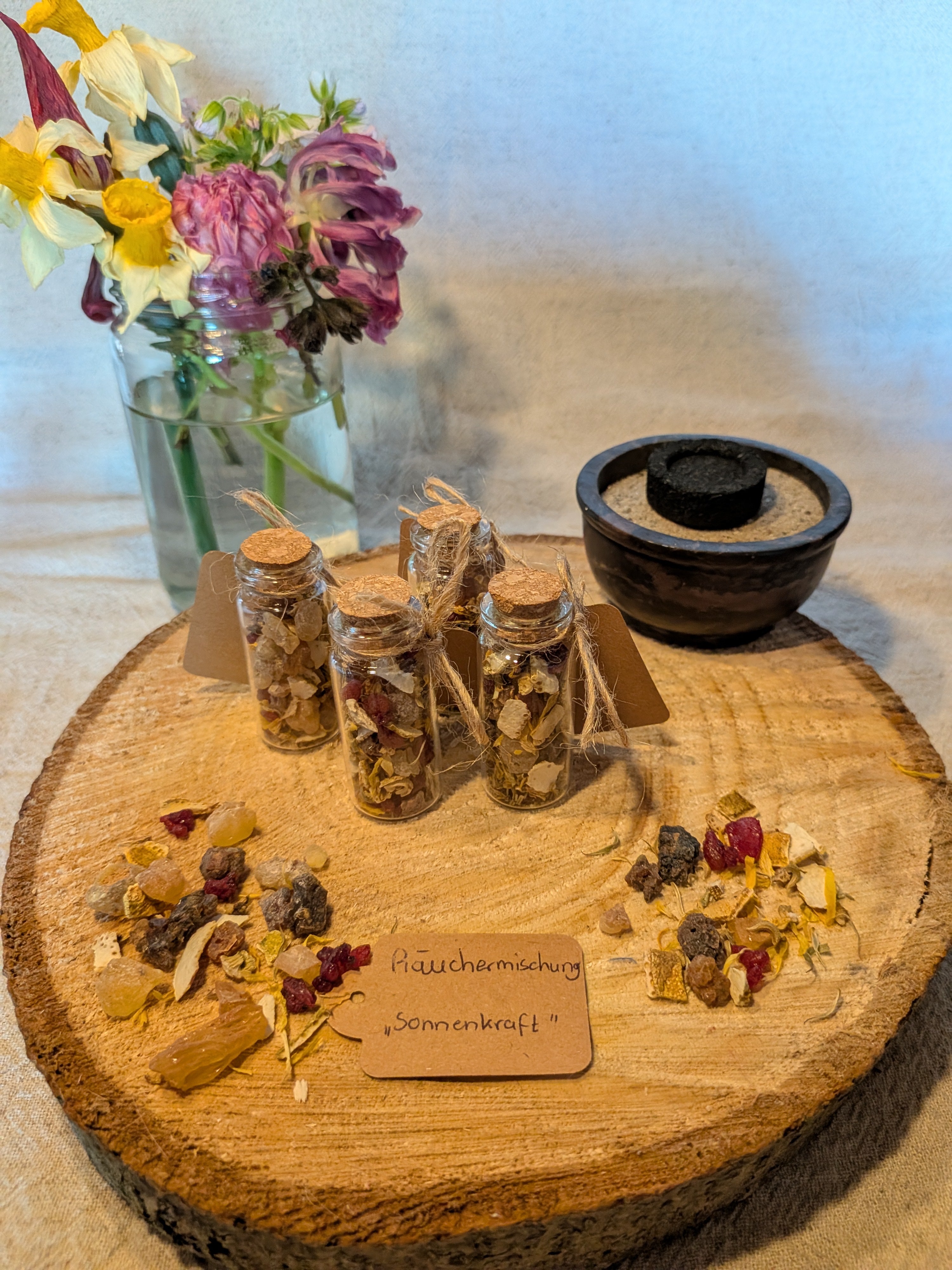 Räuchermischung „Sonnenkraft“ – natürliche Kräuterkomposition, warm & aromatisch