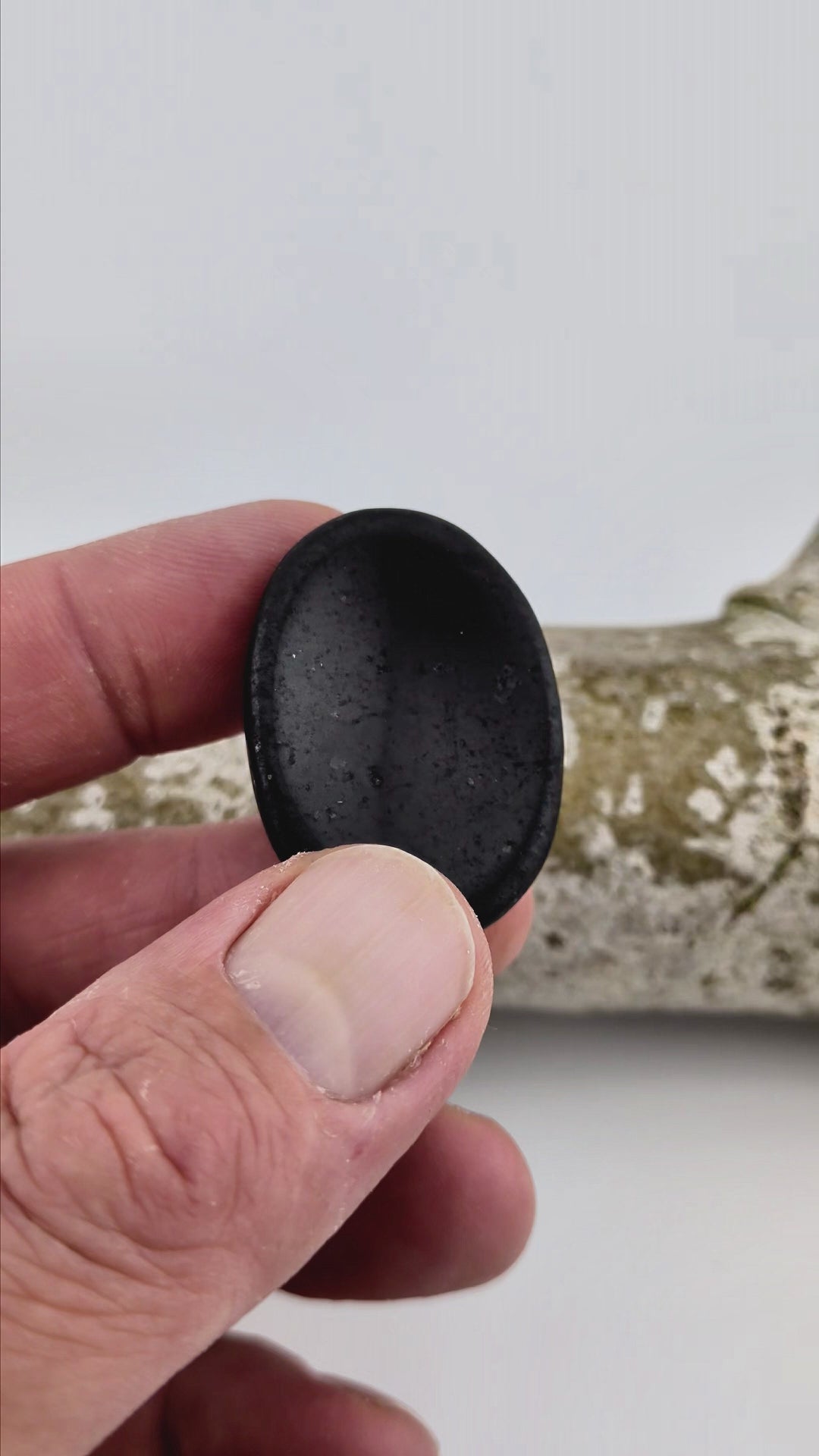 Sorgenstein schwarzer Turmalin -- 3.5-4.5 cm